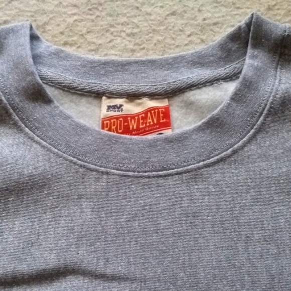 New Fall Sweaters . Grey Crew Necks - Picture 4 of 11